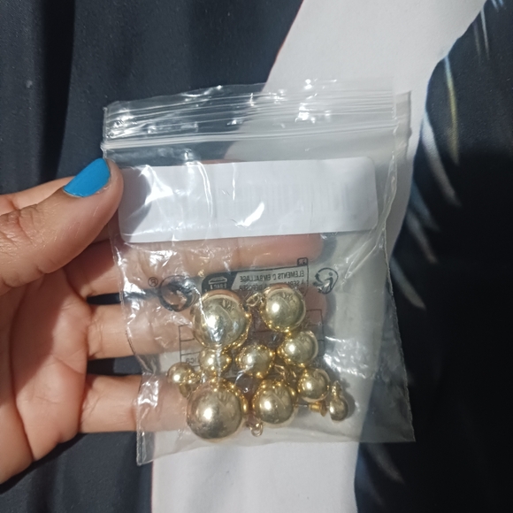 NEW Women Fashion gold balls long earrings - Picture 4 of 4